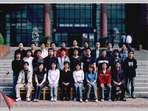 2005年机械与动力工程学院F0102105班毕业照